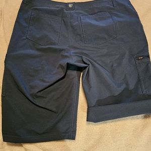 Kuhl long shorts size 14